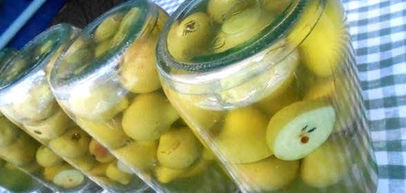 Груши в собственном соку