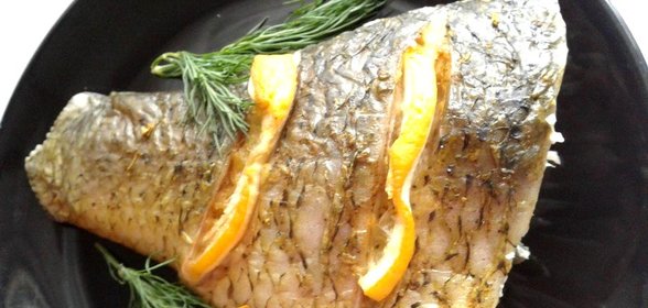 Сочный карп в духовке