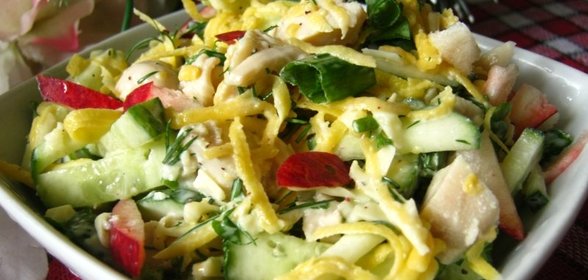 Салат с консервированным кальмаром Осень