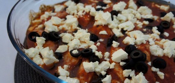 Индейка под шубкой из маслин и сыра Фета