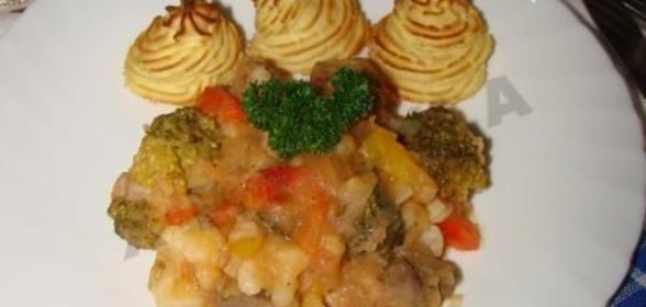 Овощное рагу со свининой