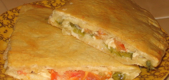 Закрытая пицца Цезарь