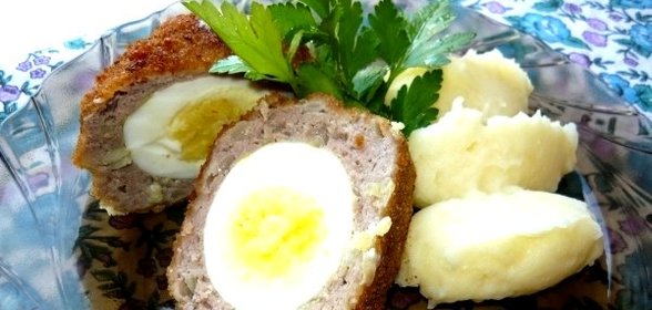 Зразы с целым яйцом