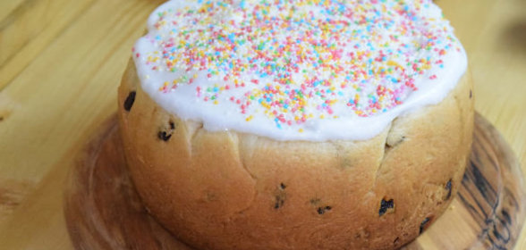 Рулет с обмазкой из зелени и горчицы