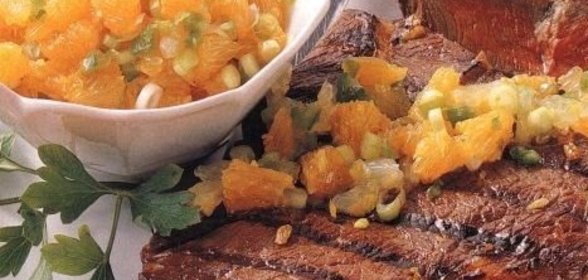 Капуста, квашенная с яблоками и ягодами