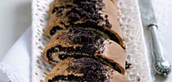 Медовый рулет с маком и душистым перцем