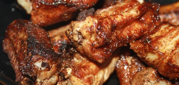 Сочные ребрышки в соевом соусе на мангале