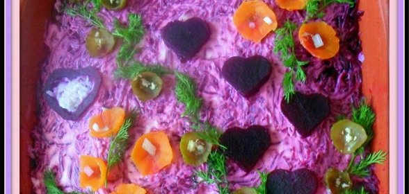 Салат с консервированным лососем