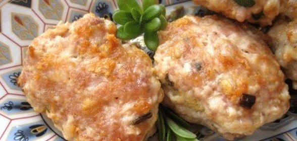 Котлеты куриные с чесноком