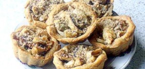 завитки из грудки индейки с пестрой овощной соломкой