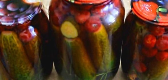 Огурцы, маринованные с вишней, на зиму