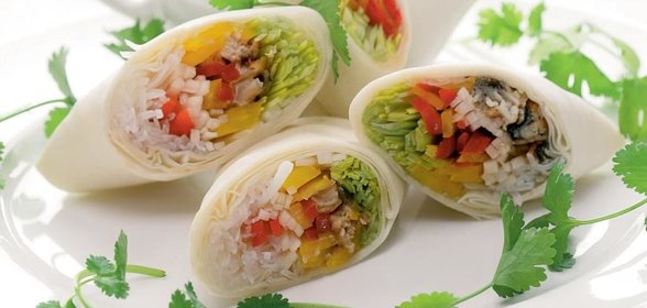 Овощные спринг-роллы с абрикосовым соусом