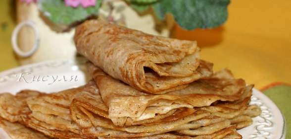 Тонкие ржаные блинчики с сахаром