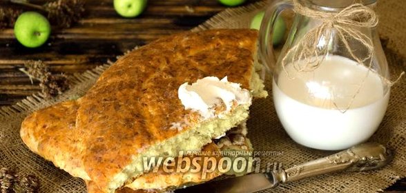 Яблочная лепёшка с сыром
