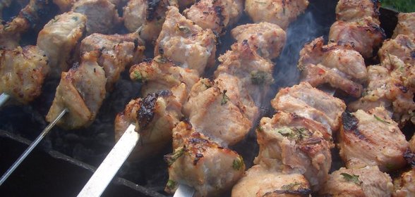 Шашлык в луково-томатном маринаде