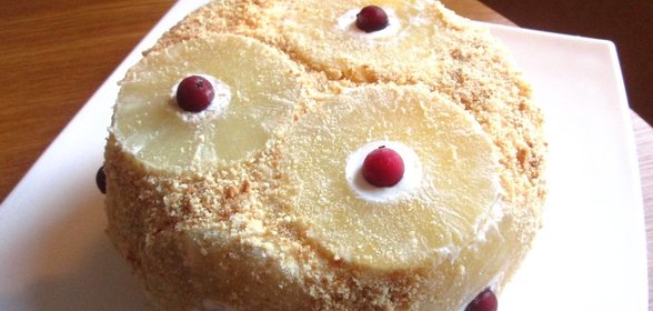 Торт без выпечки с ананасами