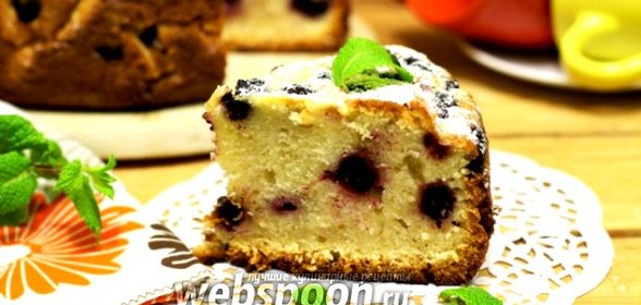 Пирог с чёрной малиной