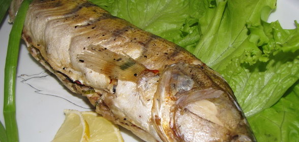 Судак запечённый с сыром и грибами