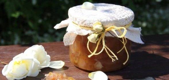 Варенье из лепестков белой розы