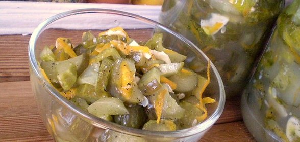 Огурчики с морковью на зиму