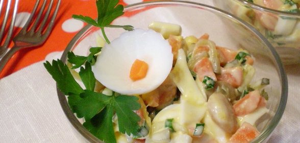 Салат с консервированной фасолью