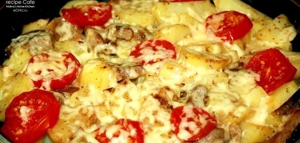 Свинина с картофелем, запеченная под сыром на сковороде «по-французски»