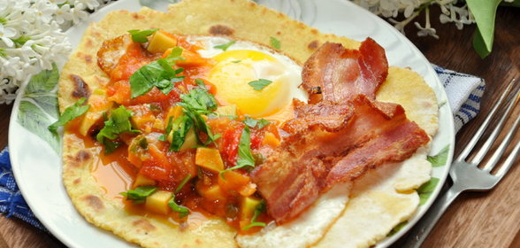 Завтрак в мексиканском стиле (по мотивам Huevos Rancheros)