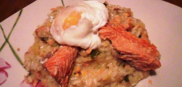 Рыбка под луковой шубой и сыром