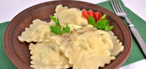 Равиоли с куриным фаршем и сыром