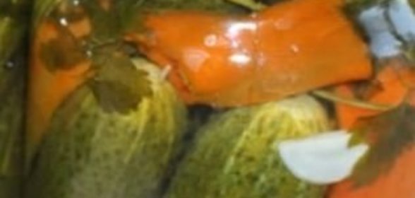 Маринованные огурцы с перцем (на зиму)