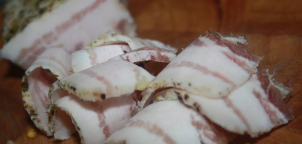 Вкуснейшее домашнее сало с чесноком и сухой кавказской аджикой