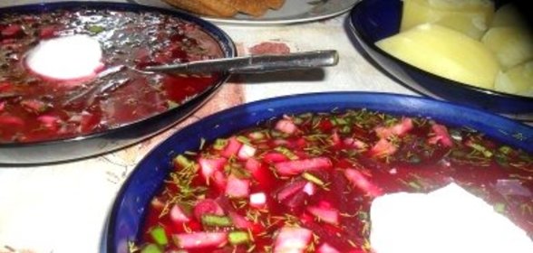 Холодник из консервированной свеклы