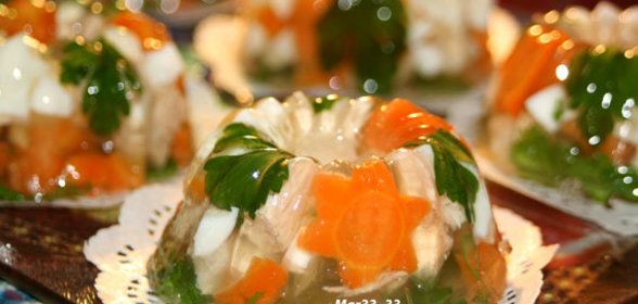 Праздничное заливное из мяса (дубль2)