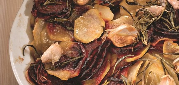 Гарнир из картофеля и свеклы