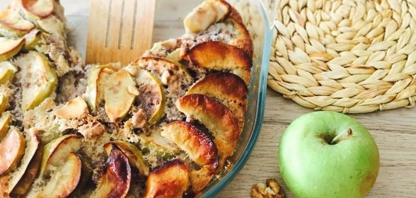 Яблочный пирог с грецкими орехами