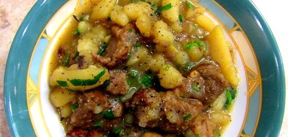 Мясной соус с картошкой