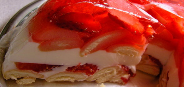 Торт клубничный со сметаной и желе