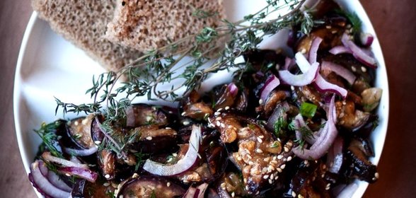 Жареный баклажан в медовом маринаде