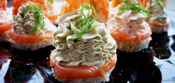 Вариации на тему Лосось как закуска  (ДУЭЛЬ!!!)