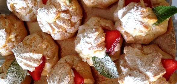 Эклеры с творожно-йогуртовым кремом