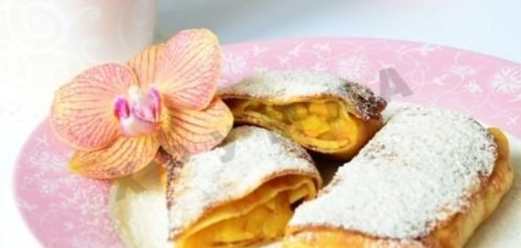 Блины с яблоками и корицей