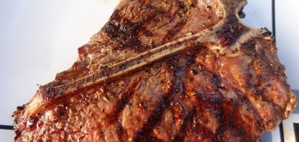 С Т Э Й К - с - К О С Т О Ч К О Й