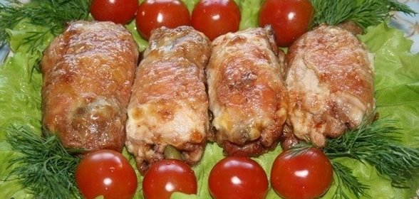 Рулетики из курицы со стручковой фасолью