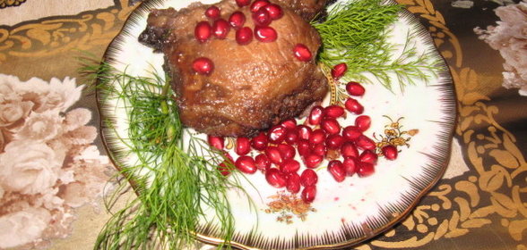 Фаршированное мясо в гранатовом соусе