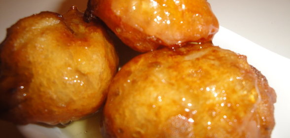 Лукумадес/пончики/с баклажанами и мёдом