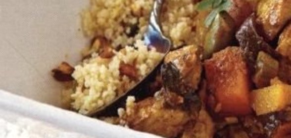 Рагу из курицы с тыквой и черносливом