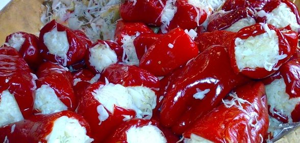 Перец, квашеный с капустой