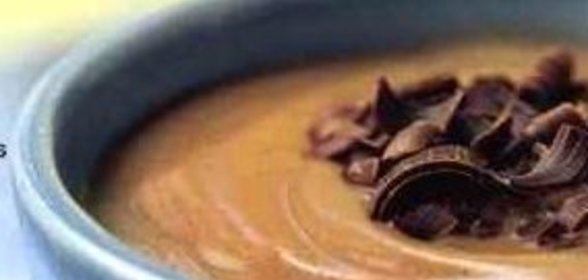Яблоки и брусника в брусничном соке
