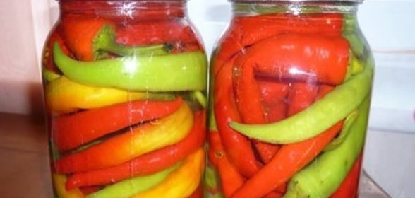 Острый перец, маринованный на зиму