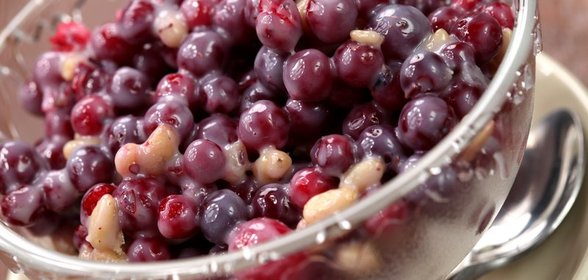 Брусника со сгущенкой